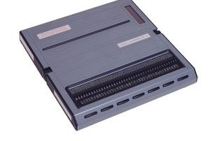 Plage braille CLIO AZERTY Education – 1997